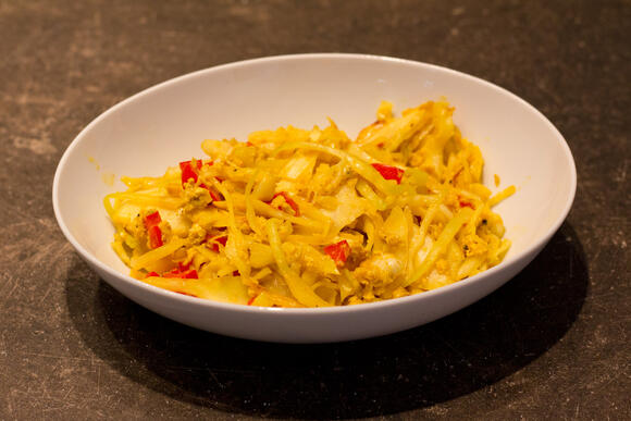 Bild von einer Portion Malaysischer Wok-Kohl mit Paprika