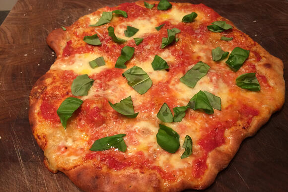 Bild von einer Portion Pizza